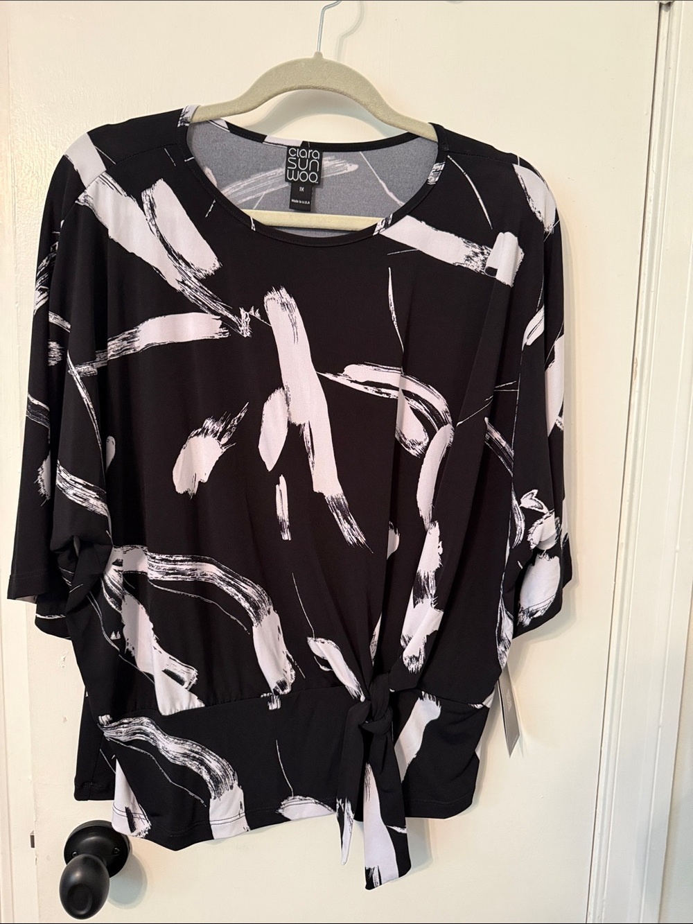 CLARA SUNWOO Black & White Abstract Tie-Front Tunic